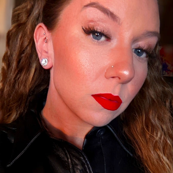 Meet your Posher, Emma - Picture 3 of 3